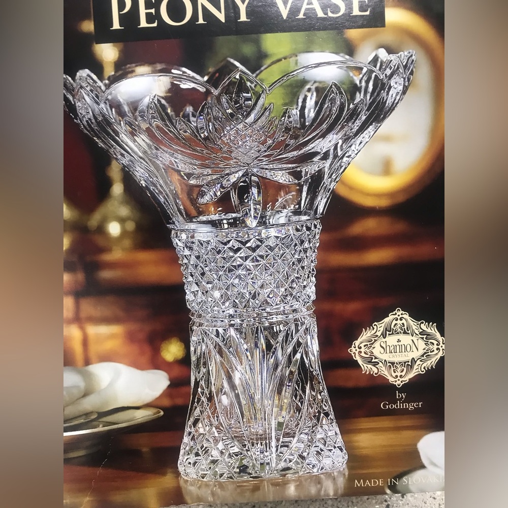 Shannon Crystal  vase by Godinger